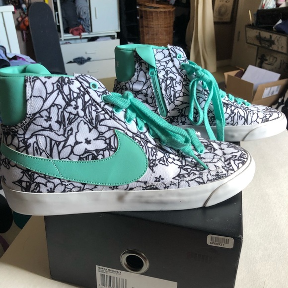 Nike Shoes - Custom floral Nike sneakers Nike Shoes - Custom floral Nike sneakers